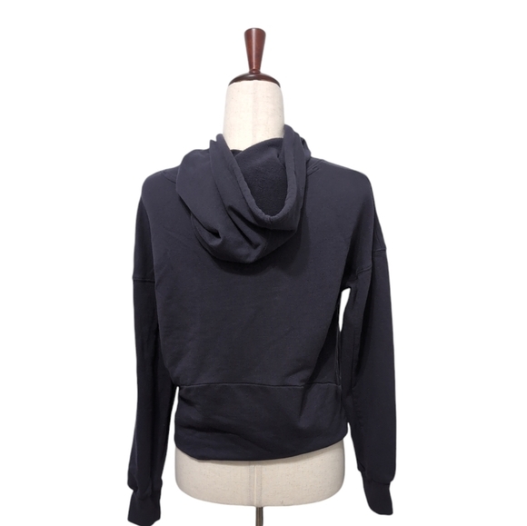 4/$12 FLX Navy Blue Cropped Sweatshirt Hoodie Women's size Small - Picture 4 of 10